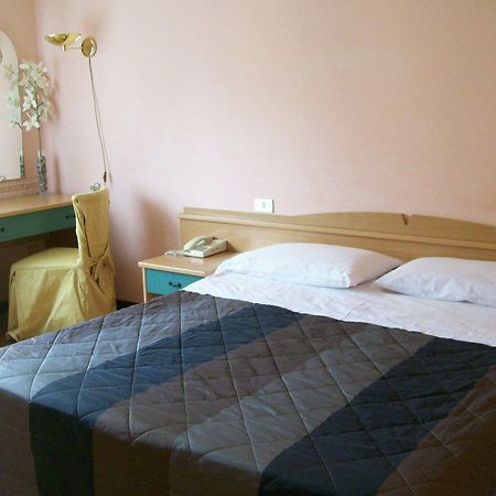 Hotel La Rosta Reggio Emilia Dış mekan fotoğraf