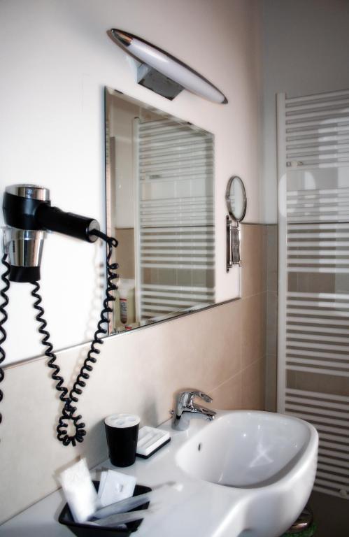 Hotel La Rosta Reggio Emilia Oda fotoğraf