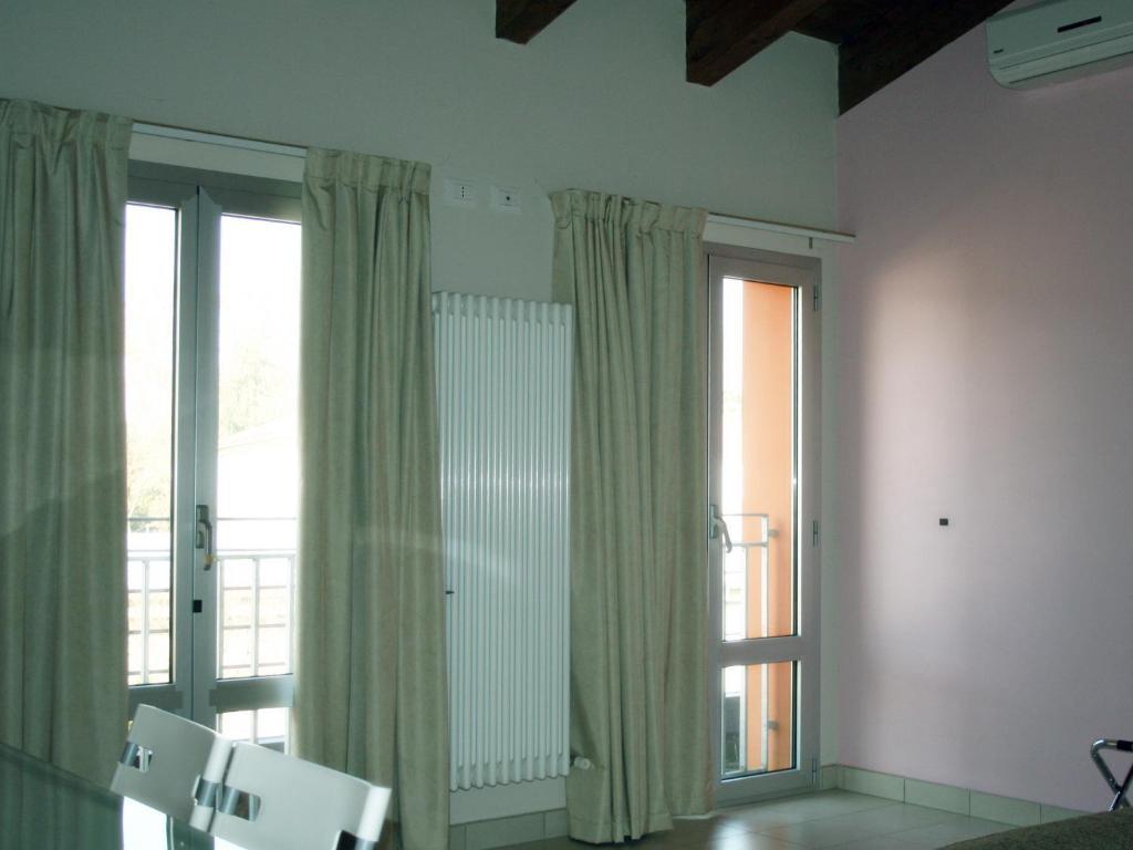 Hotel La Rosta Reggio Emilia Oda fotoğraf